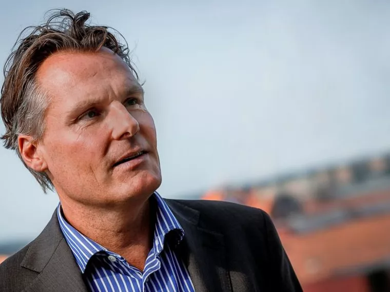 Byggbranschens outsider eller visionär? Ola Serneke säger sitt på Byggmässan 2025