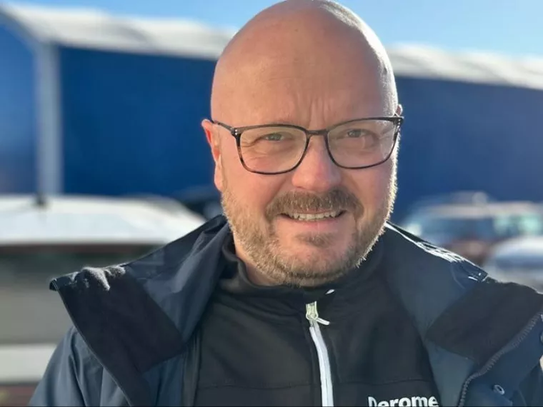 Derome rekryterar i vikande byggbransch 