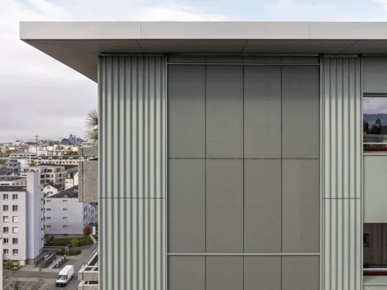 Swisspearl gör debut på Byggmässan – visar fibercement och integrerade solpaneler